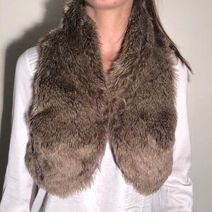 Stradivarius faux fur vest - cropped